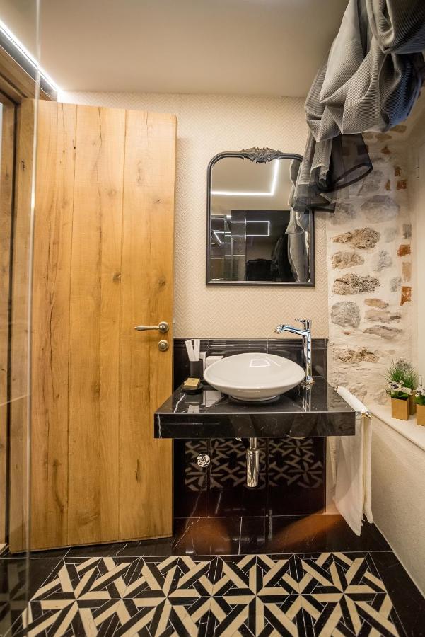 Apartments Hun Kotor Zewnętrze zdjęcie